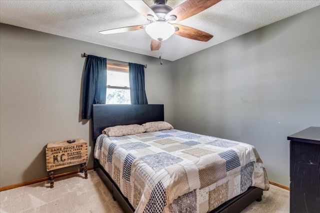 1433 N Estate Rd, Peck, KS 67120