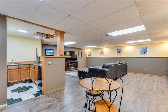 1433 N Estate Rd, Peck, KS 67120