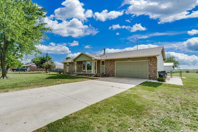 1433 N Estate Rd, Peck, KS 67120