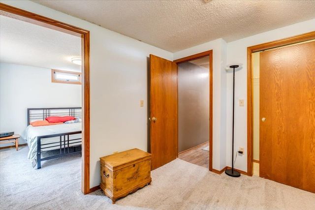 1433 N Estate Rd, Peck, KS 67120