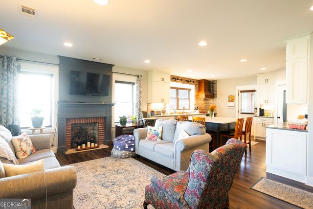 6118 Newton Drive NE, Covington, GA 30014