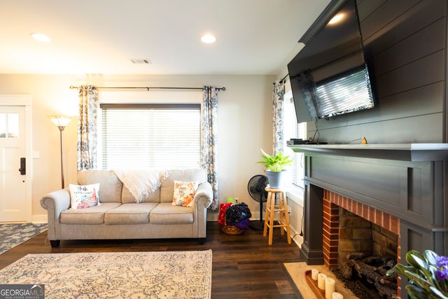 6118 Newton Drive NE, Covington, GA 30014