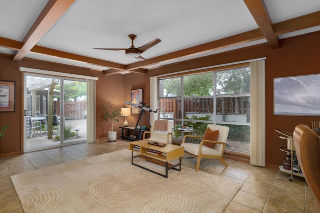 1901 S Cedarbrook Avenue, Springfield, MO 65804