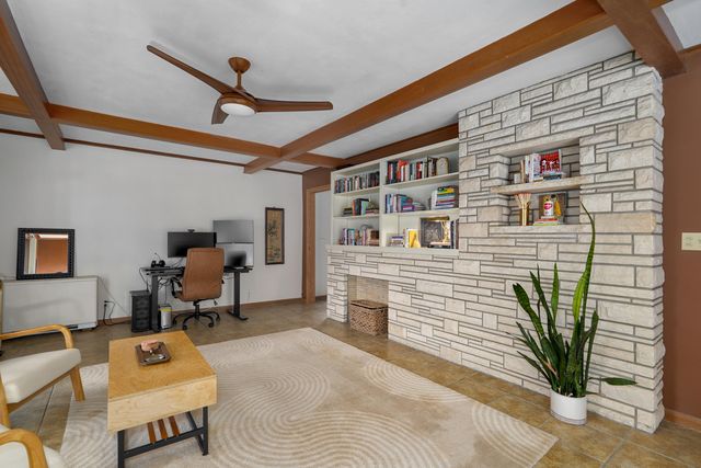 1901 S Cedarbrook Avenue, Springfield, MO 65804