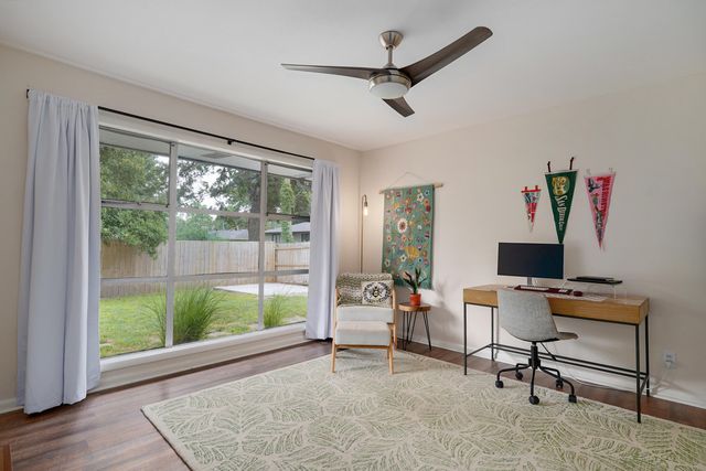 1901 S Cedarbrook Avenue, Springfield, MO 65804