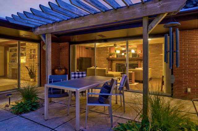 1901 S Cedarbrook Avenue, Springfield, MO 65804