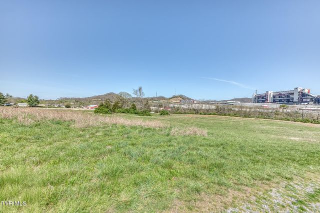 191 White Top Road, Bluff City, TN 37618