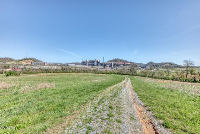 191 White Top Road, Bluff City, TN 37618