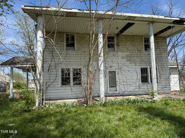 191 White Top Road, Bluff City, TN 37618