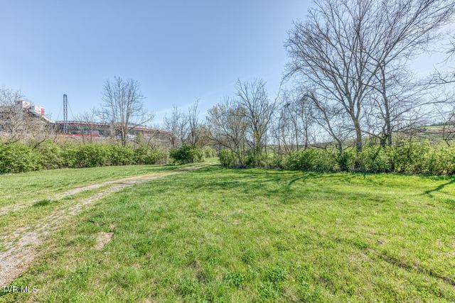 191 White Top Road, Bluff City, TN 37618