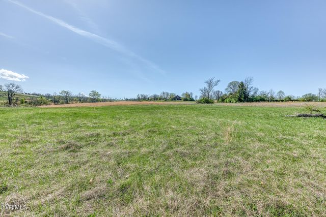 191 White Top Road, Bluff City, TN 37618