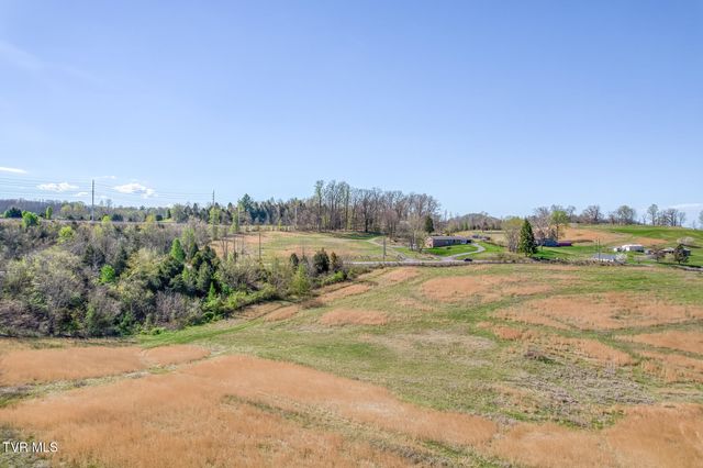 191 White Top Road, Bluff City, TN 37618