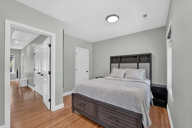 4 Jackson Rd 4, Chelmsford, MA 01863