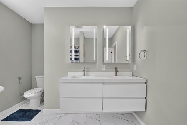 4 Jackson Rd 4, Chelmsford, MA 01863