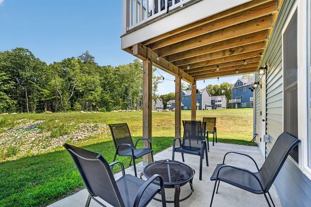 4 Jackson Rd 4, Chelmsford, MA 01863