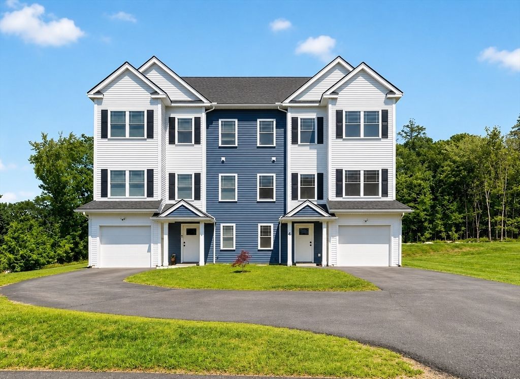 4 Jackson Rd 4, Chelmsford, MA 01863