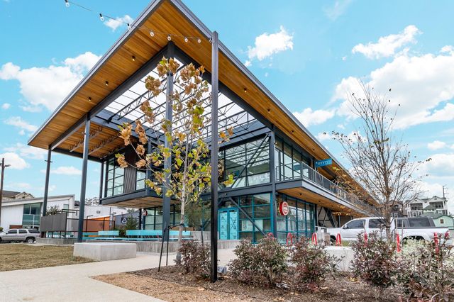 953 Yale Street 1, Houston, TX 77008