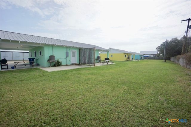 89 A-B Bayview Street, Port O'connor, TX 77982