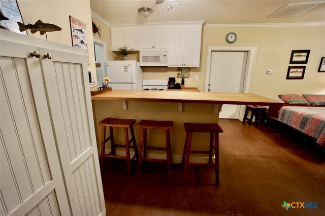 89 A-B Bayview Street, Port O'connor, TX 77982