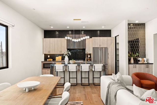 752 W 19th Street B, Costa Mesa, CA 92627