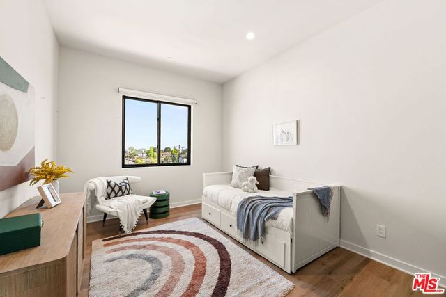 752 W 19th Street B, Costa Mesa, CA 92627