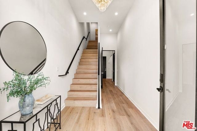 752 W 19th Street B, Costa Mesa, CA 92627