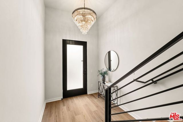 752 W 19th Street B, Costa Mesa, CA 92627