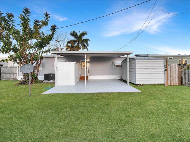 5022 9TH STREET W, Bradenton, FL 34207