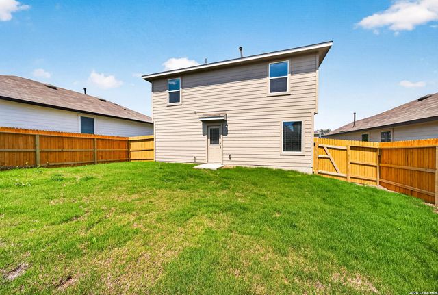 1616 House Finch Dr, San Antonio, TX 78253