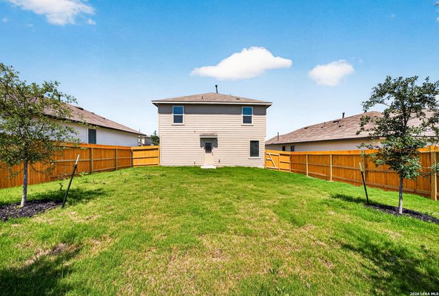 1616 House Finch Dr, San Antonio, TX 78253