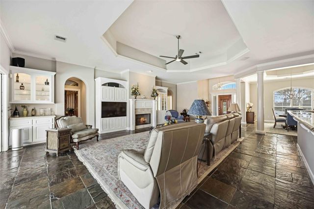 12336 White Oak Point, Conroe, TX 77304