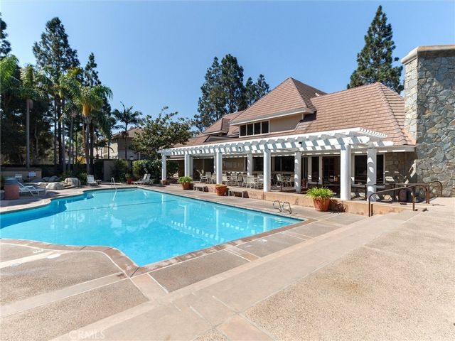 2615 Plaza Del Amo 606, Torrance, CA 90503