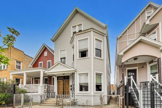 2955 N Gresham Avenue, Chicago, IL 60618