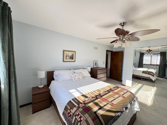 1148 Tamarack Place, Munster, IN 46321