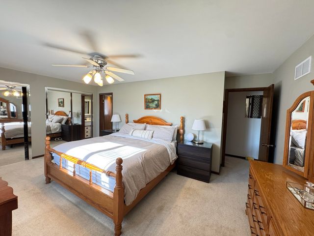 1148 Tamarack Place, Munster, IN 46321