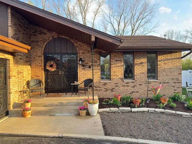 1148 Tamarack Place, Munster, IN 46321