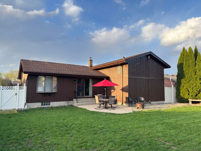 1148 Tamarack Place, Munster, IN 46321