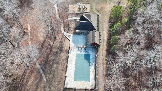 41 Golden Eagle Drive, Adairsville, GA 30103