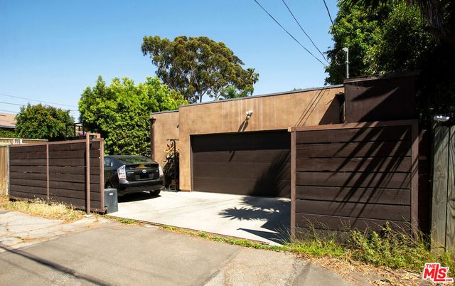 639 Vernon Avenue, Venice, CA 90291