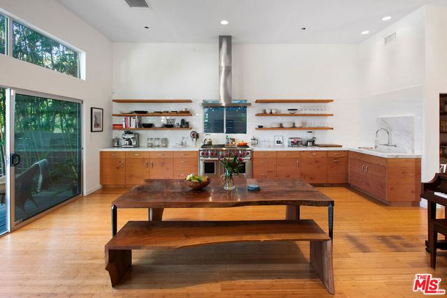 639 Vernon Avenue, Venice, CA 90291