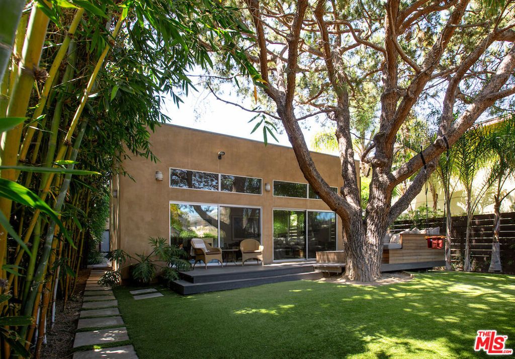 639 Vernon Avenue, Venice, CA 90291