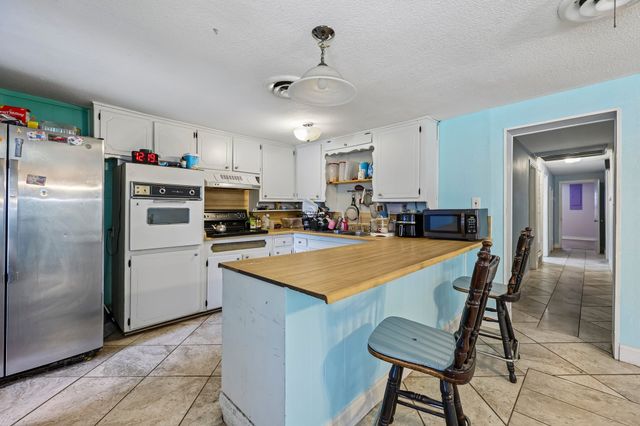 2450 S Burleson Boulevard, Burleson, TX 76028