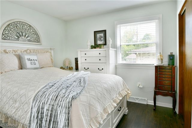 1700 Rockwood Drive, Youngstown, OH 44505