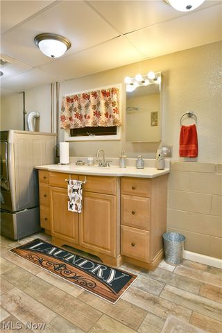 1700 Rockwood Drive, Youngstown, OH 44505