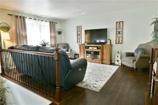 1700 Rockwood Drive, Youngstown, OH 44505