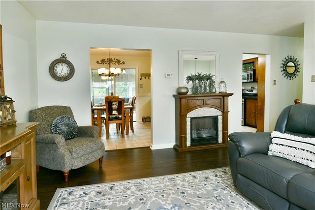1700 Rockwood Drive, Youngstown, OH 44505