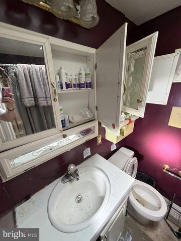 244 CAMBRIDGE, Clifton Heights, PA 19018