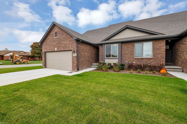 48382 Applegrove Lane, Chesterfield Twp, MI 48051