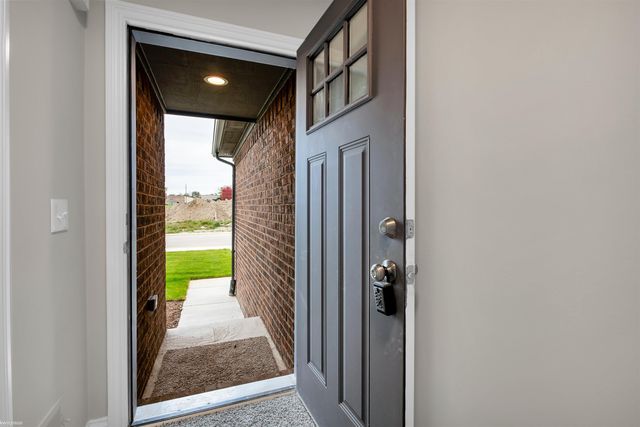 48382 Applegrove Lane, Chesterfield Twp, MI 48051