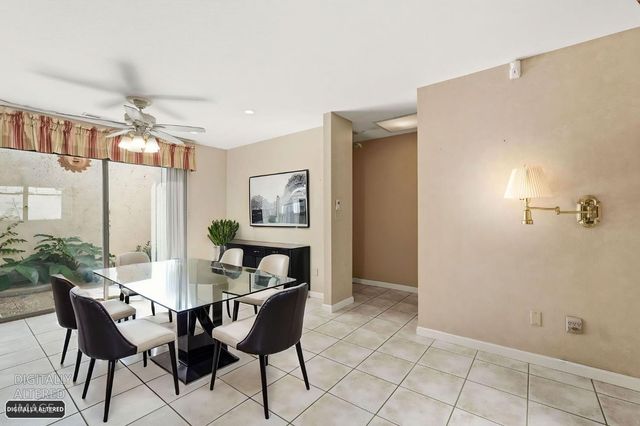 1005 Westmont Ct, Modesto, CA 95356